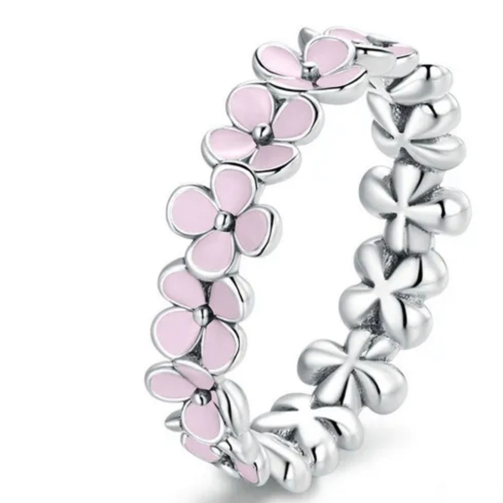 Trendy Pink Flower Wreath Ring